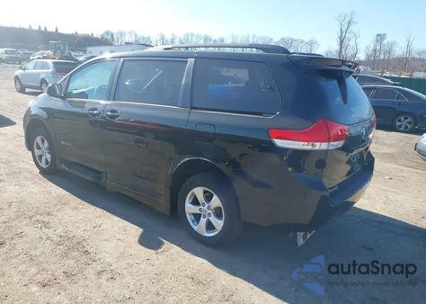 2014 Toyota Sienna Le V6 7 Passenger Mobility из США, поврежденный, VIN 5TDKK3DC6ES449258